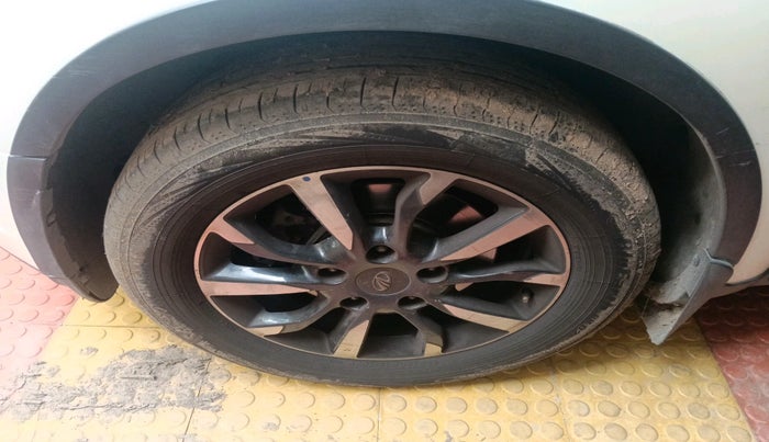 2019 Mahindra XUV500 W11 AT, Diesel, Automatic, 84,698 km, tyre