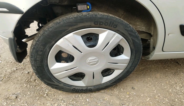 2017 Maruti Wagon R 1.0 VXI, Petrol, Manual, 68,458 km, tyre