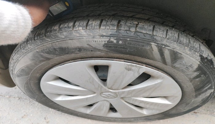 2017 Maruti Ertiga VDI SHVS, Diesel, Manual, 68,254 km, tyre