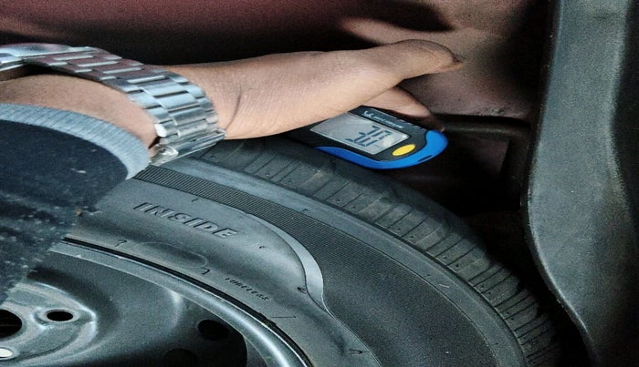 2016 Hyundai Elite i20 SPORTZ 1.4 CRDI, Diesel, Manual, 1,13,768 km, tyre