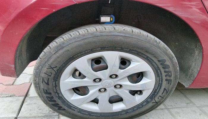 2016 Hyundai Elite i20 SPORTZ 1.4 CRDI, Diesel, Manual, 1,13,768 km, tyre