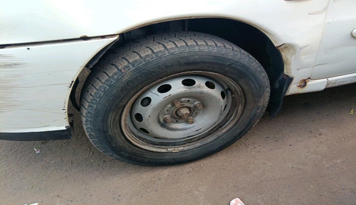 2015 Tata Indigo ECS LX TDI, Diesel, Manual, 1,50,749 km, tyre