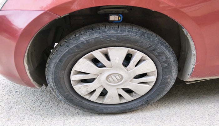 2013 Maruti Swift VDI, Diesel, Manual, 1,57,347 km, tyre