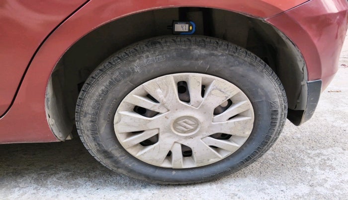 2013 Maruti Swift VDI, Diesel, Manual, 1,57,347 km, tyre