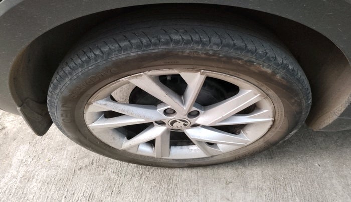 2023 Skoda KUSHAQ STYLE 1.0L TSI MT, Petrol, Manual, 62,950 km, tyre