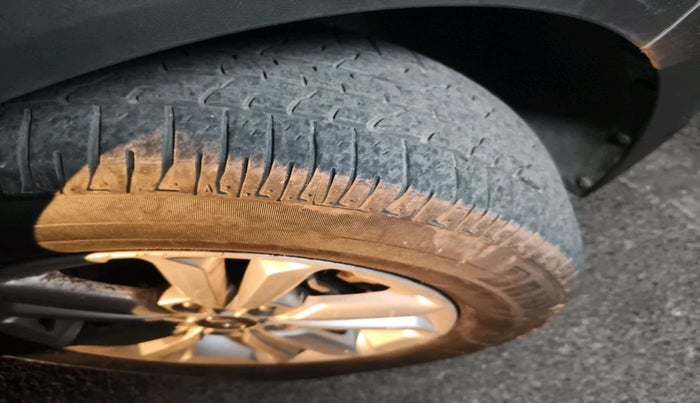 2017 Hyundai Creta SX 1.6 DIESEL, Diesel, Manual, 1,54,094 km, tyre