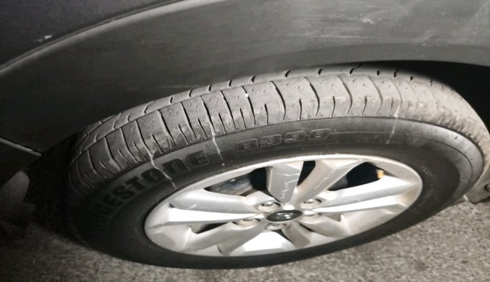 2017 Hyundai Creta SX 1.6 DIESEL, Diesel, Manual, 1,54,094 km, tyre