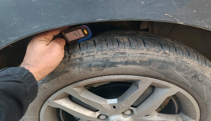 2020 Renault TRIBER RXZ AMT, Petrol, Automatic, 25,857 km, tyre