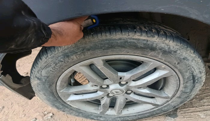 2020 Renault TRIBER RXZ AMT, Petrol, Automatic, 25,857 km, tyre