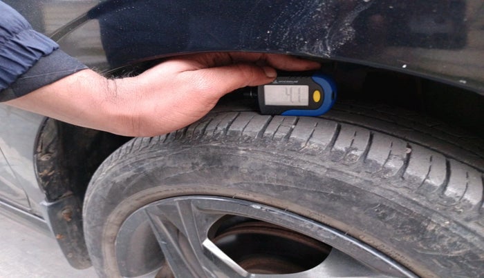 2023 Hyundai NEW I20 Sportz 1.2 IVT, Petrol, Automatic, 27,913 km, tyre