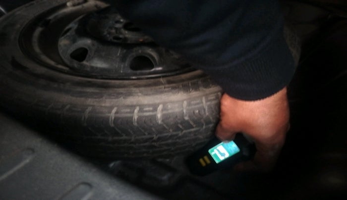 2016 Maruti Alto K10 VXI, Petrol, Manual, 19,338 km, tyre