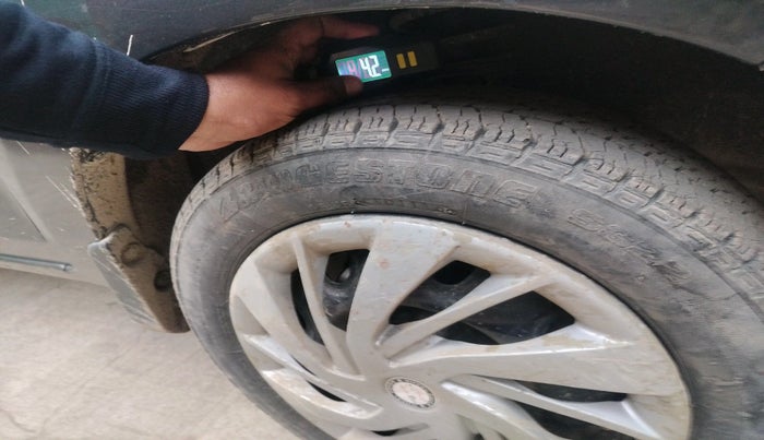 2016 Maruti Alto K10 VXI, Petrol, Manual, 19,338 km, tyre