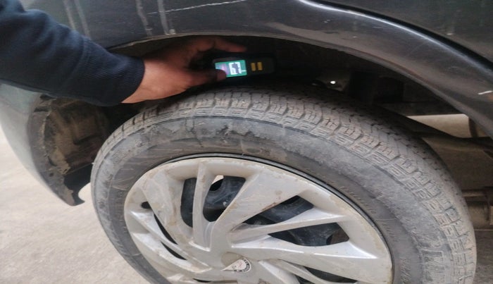 2016 Maruti Alto K10 VXI, Petrol, Manual, 19,338 km, tyre