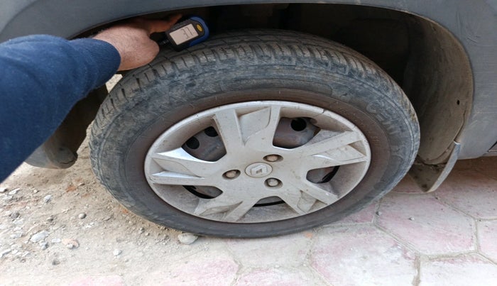 2020 Renault Kwid RXL, Petrol, Manual, 31,475 km, tyre