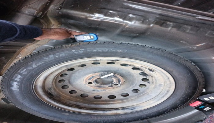 2020 Renault Kwid RXL, Petrol, Manual, 31,475 km, tyre