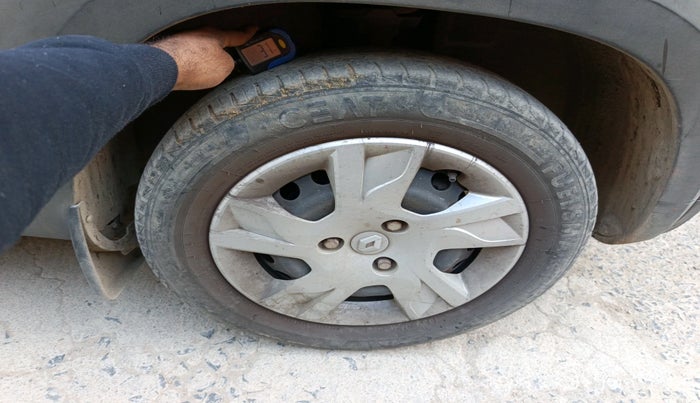 2020 Renault Kwid RXL, Petrol, Manual, 31,475 km, tyre