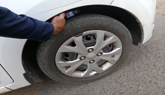 2013 Hyundai Grand i10 SPORTZ 1.2 KAPPA VTVT, Petrol, Manual, 60,360 km, tyre