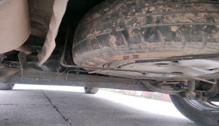 2013 Renault Duster 85 PS RXE DIESEL, Diesel, Manual, 1,21,357 km, tyre