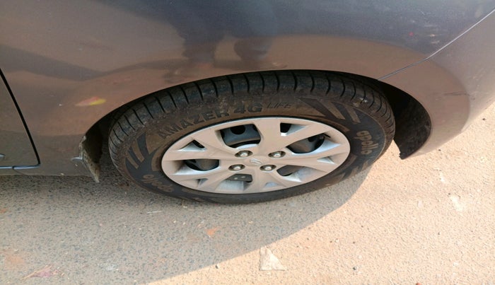 2014 Hyundai Grand i10 SPORTZ 1.2 KAPPA VTVT, Petrol, Manual, 35,069 km, tyre