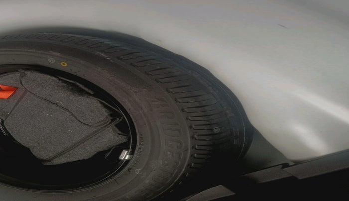 2023 Hyundai NEW I20 SPORTZ 1.2 MT, Petrol, Manual, 28,476 km, tyre