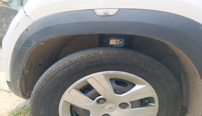 2016 Renault Kwid RXT 0.8, Petrol, Manual, 95,485 km, tyre