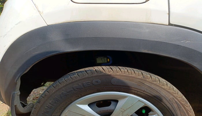 2016 Renault Kwid RXT 0.8, Petrol, Manual, 95,485 km, tyre