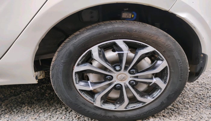 2022 Tata Tiago XE PETROL, Petrol, Manual, 26,377 km, tyre