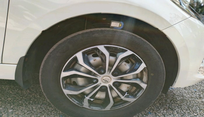 2022 Tata Tiago XE PETROL, Petrol, Manual, 26,377 km, tyre