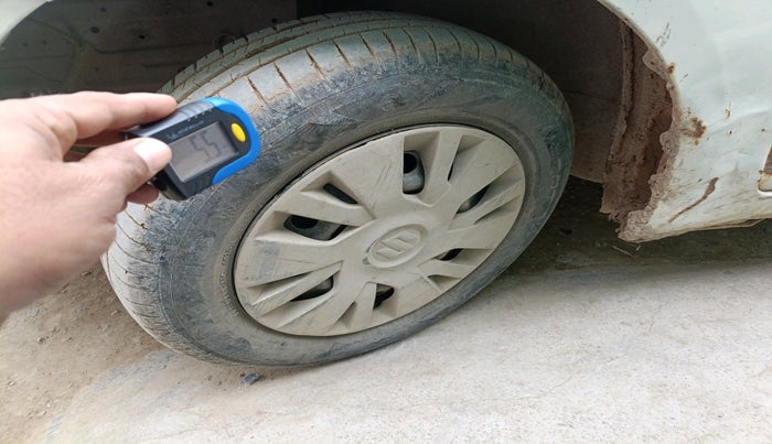 2014 Maruti Swift LXI, Petrol, Manual, 1,26,375 km, tyre