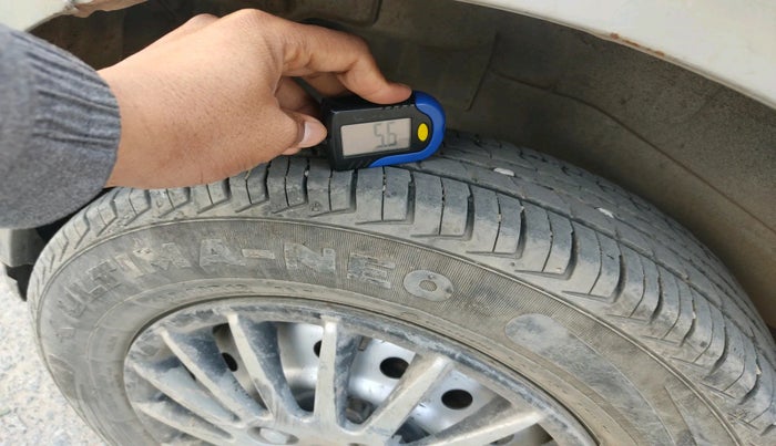 2013 Maruti Wagon R 1.0 LXI CNG, Petrol, Manual, 1,15,155 km, tyre