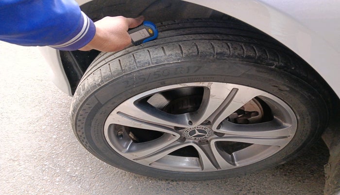 2018 Mercedes Benz E Class E 220 D, Diesel, Automatic, 39,773 km, tyre