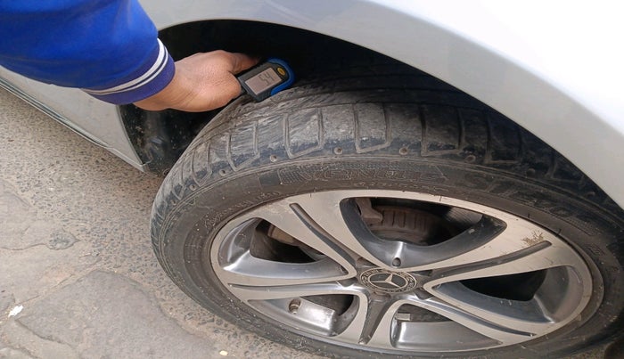 2018 Mercedes Benz E Class E 220 D, Diesel, Automatic, 39,773 km, tyre