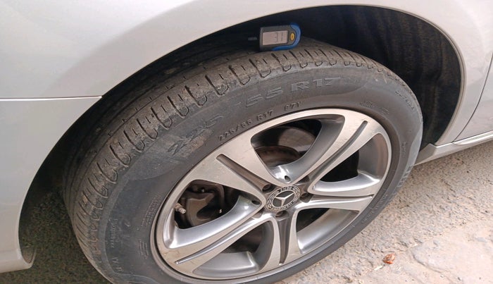 2018 Mercedes Benz E Class E 220 D, Diesel, Automatic, 39,773 km, tyre