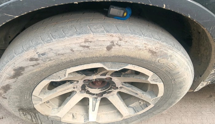 2016 Mahindra XUV500 W6, Diesel, Manual, 1,25,378 km, tyre