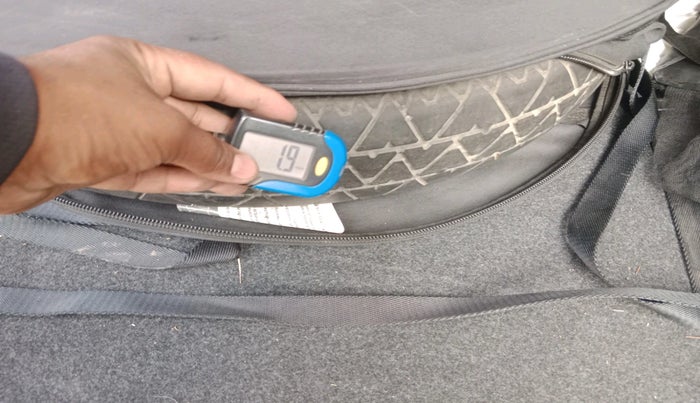 2014 BMW 5 Series 520D LUXURY LINE, Diesel, Automatic, 1,29,929 km, tyre