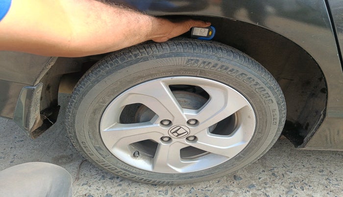 2014 Honda City 1.5L I-DTEC VX, Diesel, Manual, 1,01,817 km, tyre