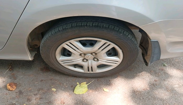 2013 Honda City 1.5L I-VTEC E MT, Petrol, Manual, 93,923 km, tyre