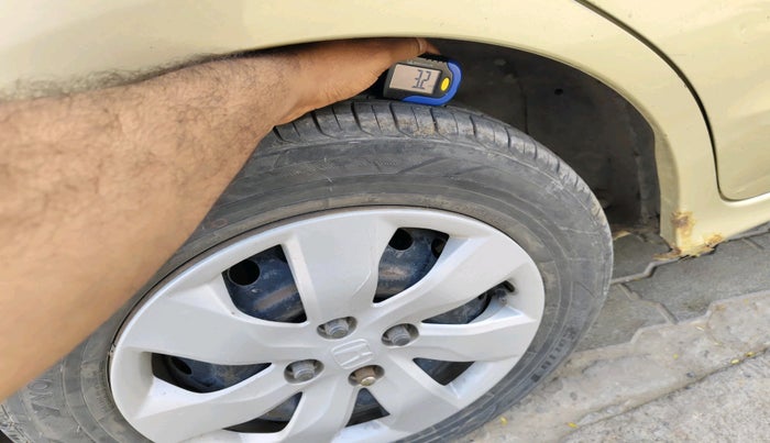 2015 Honda Mobilio 1.5L I-DTEC S, Diesel, Manual, 75,544 km, tyre