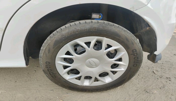 2017 Ford New Figo TREND 1.2 PETROL, Petrol, Manual, 40,478 km, tyre