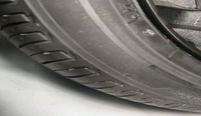 2021 Hyundai NEW I20 ASTA (O) 1.5 CRDI MT, Diesel, Manual, 84,400 km, tyre