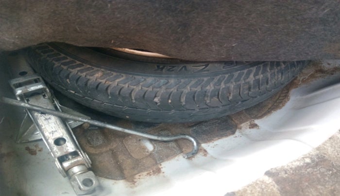 2012 Maruti Alto K10 LXI, Petrol, Manual, 50,347 km, tyre