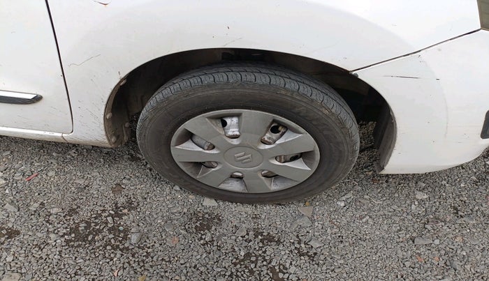 2017 Maruti Wagon R 1.0 LXI CNG, Petrol, Manual, 1,48,987 km, tyre