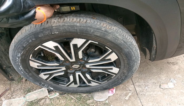 2023 Renault Kiger RXZ MT, Petrol, Manual, 37,173 km, tyre