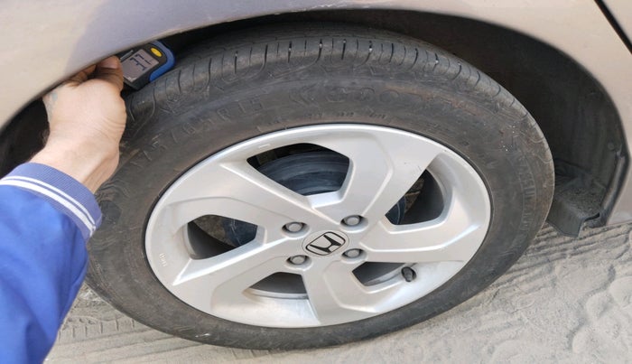 2015 Honda City 1.5L I-VTEC VX CVT, Petrol, Automatic, 36,860 km, tyre