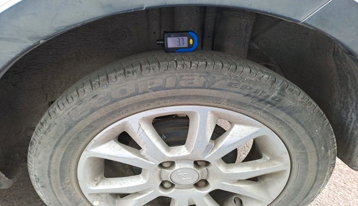 2016 Hyundai i20 Active 1.2 BASE, Petrol, Manual, 1,08,482 km, tyre