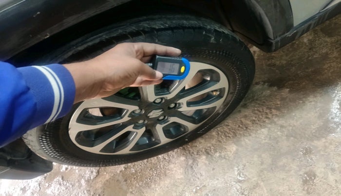 2024 Maruti Grand Vitara DELTA SMART HYBRID, Petrol, Manual, 45,599 km, tyre