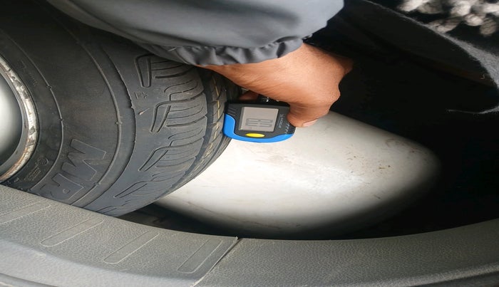 2011 Maruti Wagon R 1.0 LXI, Petrol, Manual, 42,678 km, tyre