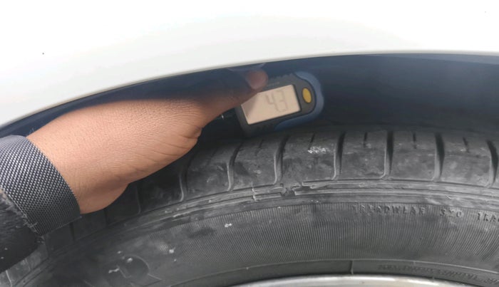 2012 Honda Civic 1.8L I-VTEC V MT, Petrol, Manual, 90,122 km, tyre