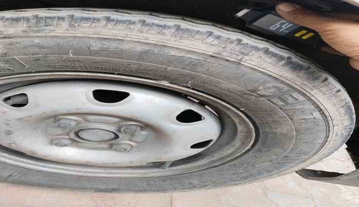 2016 Maruti Eeco 5 STR WITH A/C+HTR, Petrol, Manual, 47,990 km, tyre