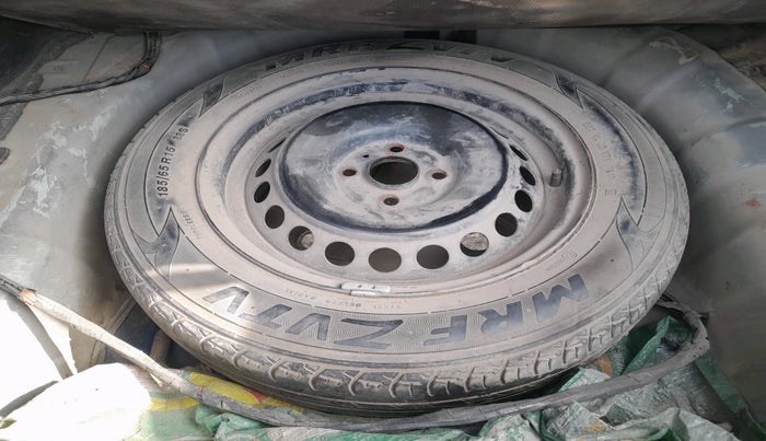 2013 Hyundai Verna FLUIDIC 1.6 CRDI SX, Diesel, Manual, 1,35,259 km, tyre